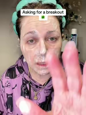 Don’t spend all that money on skin care and then ruin it by adding bacteria when washing with your hands  #facescrubber #exfoliation #acneproneskin #facialcare #tiktokshop  @@Sud Scrub®
