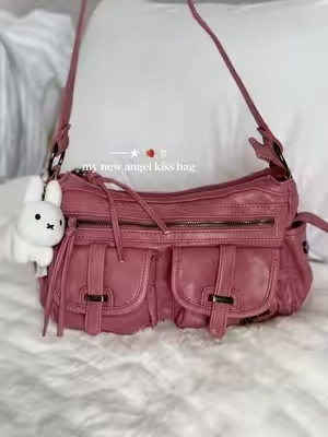 love!! they go out of stock quick btww #angelkissbag #pursetok #cutebag #girlessentials #backtoschoolshopping 