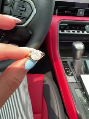 Perfect pinky ring #pavoi #goldjewelry #TikTokshopbacktoschool #quietluxury 