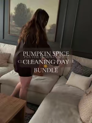I saw a leaf fall off the tree the other day// clearly it’s time 🙃 🎃 #pumpkinspice #fallscents #CleanTok #fallcleaning #mopsoap 