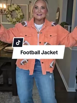 The perfect game day jacket! @Ommig #corduroyjacket #gamedayoutfit #midsizefashion #footballseason #CapCut 