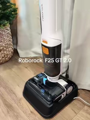 This mop vac saves me so much time and energy. It’s lightweight, self propelled, cleans and dries the roller itself…the best investment I’ve made for myself! #roborock #floorcleaner #vacmop #vacuumcleaner #mopping @RoborockUS 