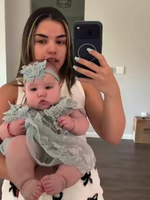 Si no encuentras ropita linda para tu bebé está esta es una muy buena opción #newborn #baby #girl 