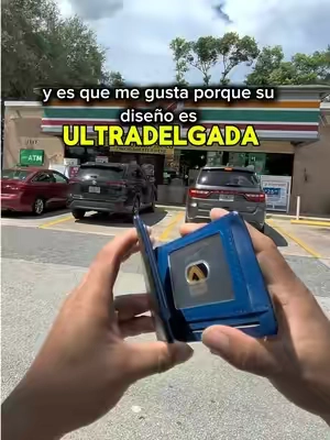 Una billetera compacta que llevas a todas partes sin cargar de más. 💳👌 Práctica, elegante y perfecta para llevar tus tarjetas siempre a la mano. #tiktokshop #billetera #billeteraparahombre #accesoriosparahombre #tiktokmademebuyit 