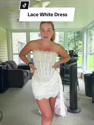 Replying to @Augustè i’m in love with this dress!!! 