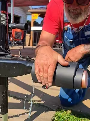 Protecting your trailers from thieves is getting better with this trailer hitch lock. #trailer #hitch #TikTokshopbacktoschool #backtoschool #tiktokshopcreatorpicks @VEVOR Store 