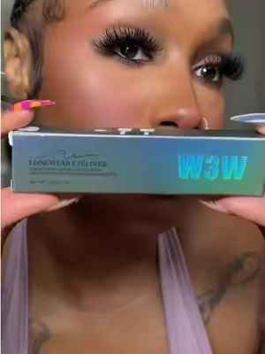 No more smudged, faded liner—this gel pencil glides right along the waterline for rich, eye-defining color that stays put. ✨ I love how it makes my lashes look instantly fuller with just one smooth pass. Are you choosing Black or Liquorice? #WaterproofEyeliner #GelEyeliner #EyeMakeup #MakeupTutorial #TikTokShopFinds