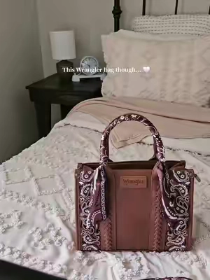 It's so good 🤍 #Wrangler #WranglerBags #WesternStyle #WesternFashion #TikTokShopFinds 