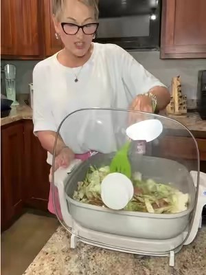 I much rather cook in the Bella Make and Take Skillet than my Stove! It cooks evenly and doesn’t stick! You can store it standing on its side! #bellamakeandtake #electricskillet #bellaelectricskillet #kitchengadgets #makeandtakeskillet @QVC, Inc 