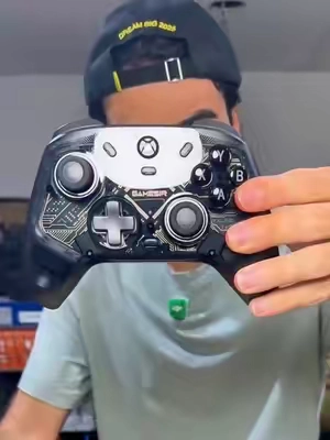 This is an excellent mid range controller with pro features and cool aesthetics #tiktokshopcreatorpicks #TikTokshopbacktoschool #gamesirkaleidflux #gamesir #xboxcontroller 