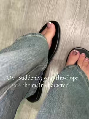 Summer sandals! 🩴 #sandals #summershoes #sandalseason #flipflops 