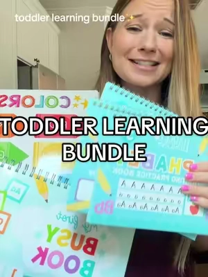 We got the posters at 16 months, busy book at 2 and grooved handwriting books at 2.5. Love that they can grow with our kiddos!! 🤗👏🏼✨ #toddlerlearning #athomelearning #preschoolprep #hadleydesigns #hadleydesignsposters 