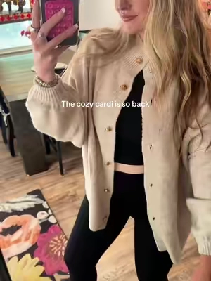 Wearing this year round tbh  #cardigan #falloutfits #affordablefashion @btfbm_shop 
