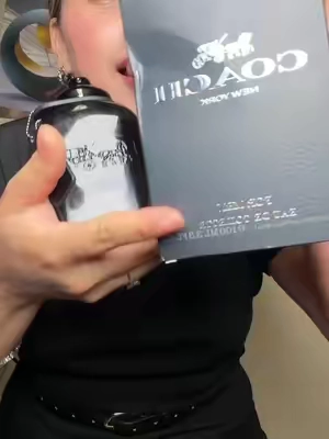 Perfume coach de hombre que huele delicioso. Dios mío que rico huele este perfume. #coachperfume #perfume #men #hombres #perfumeformen 