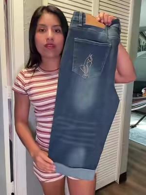 Este capri me sorprendió su calidad. #caprijeans #capripants #denim #capri #jeans 