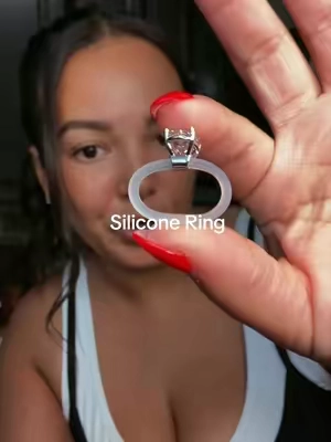 The prettiest silicone ring! 😍 so perfect for so many reasons! #gymring #siliconering #siliconepregnancyring #rinfit #rinfitrings @Rinfit Rings 