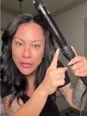 This @Bio Ionic curling iron is amazing when it comes to reducing frizz  #haircare #curlingiron #antifrizz #bioionic 