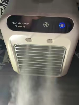 Gracias a este mini aire acondicionado ya no paso más calor en verano#minicoolers #miniaircooler #coolingfan #minicoolingfan #summervibes
