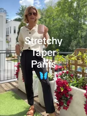 Work app but so comfy. Pull on stretchy fit with pockets 🙌 @Baleaf Us 