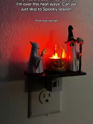 Halloween spooky season night light W #nightlight #halloween #backtoschool #spookyseason #TikTokshopbacktoschool 