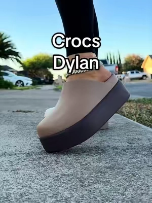 Crocs Dylan clogs are back ✨🙌🏻 #crocs #crocsdylanclogs #crocsdylan #tiktokshopcreatorpicks  @Crocs #dylancrocs 