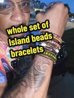 full set of Island bracelets for that natural aesthetic energy relaxing beach look jewelry #Beachfashion #naturaljewelry #beadedbracelets #islandjewelry  #islandjewelry 