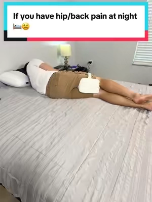 Annoying pain at bedtime? 🛌😩 #kneepillow #sleeping #backpain #sidesleeper #sidesleeping 