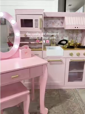 Her own little pink vanity complete with a lighted mirror, drawer + matching chair. 🎀🪞 Such a sweet addition to a little girl’s room! #KidsVanity #GirlsRoom #KidsRoomDecor #GiftIdeas #PinkRoom
