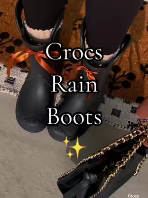 Crocs rain boots #crocsnewarrivals #crocssuperbrandday #TikTokshopbacktoschool #tiktokshopcreatorpicks #rainboots @Crocs 