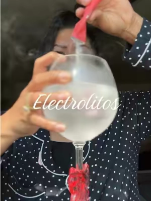 Electrolitos para una piel  radiante tiene ácido hialuronico, peptidos y electrolitos para una piel más bonita radiante sin tanta líneas de expresión #blackfriday #electrolytes 
