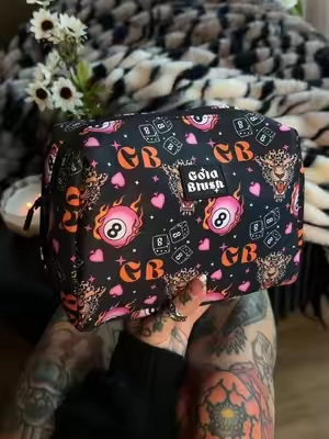 Seriously LOVE this so much 🖤 @Gold Blush #cosmeticbag #makeupbag #tattoodesigns #altmom #altoutfits 