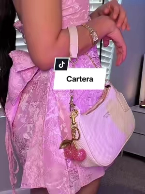 Cartera sencilla y casual 💗✨#carterabasica #carteracasual #carteraconllavero #llaverocherry #carteragirls 