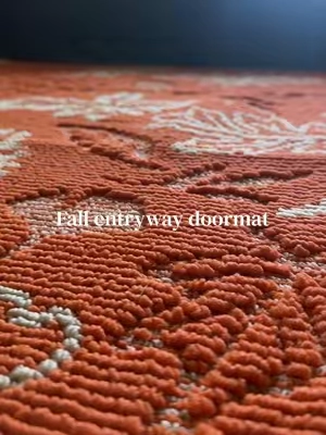 fall doormat that traps dirt too.  #FallDoormat #FallEntryway #FallHomeDecor #AutumnDecor #EntrywayDecor