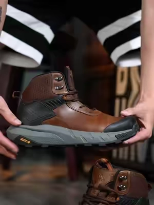La botas Nortiv 8 que me brinda y me apoya el confort que debo tener cuando tengo largas jornadas de trabajo, lo mejor que son waterproof así no me preocupo si llueve. @NORTIV 8 #botas #men #construction #summerwins  #TikTokshopbacktoschool 