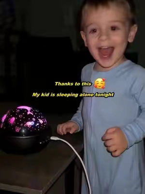 My kid finally sleeps alone #Onefirenightlightforkids#SoothingLight#BedtimeRoutine#nightlightprojector#kidsgifts