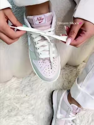 Your next favorite pair is waiting 🤩🥹 #nike #dunk #flykicks #womenshoes #fly 