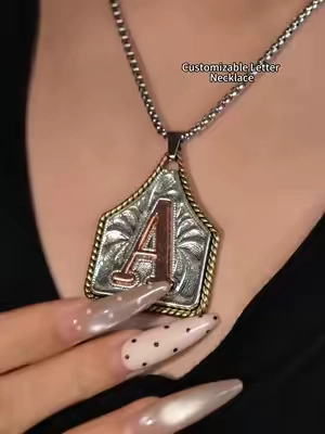 Your boyfriends need this #jewelry #necklace #giftguide #tewiky #initials 