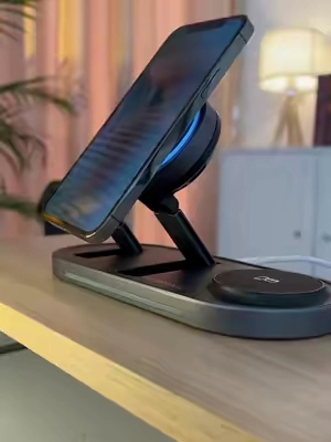 Phone Overheating While Wireless Charging? Problem Solved! #dualphonecharger #coolingwirelesscharger #tecactivecooling #magsafestand #travelcharger 