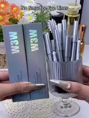 24-hour waterproof smudge-proof silky eyeliner🥰💄#makeup #tiktokshop #Eyeliner #waterproofeyeliner #beauty
