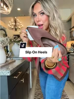 Replying to @ItsJess Pointy heels just do somethingggg to the legs ✨& make the whole outfit feel elevated👠 and this color 🤎👌🏼 @Coutgo Fashion @Coutgo #pointyheels #sliponheels #fallshoes #fallfashiontrends #womenheels 