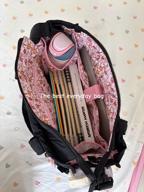 It’s perfect for my everyday job routine in school , and the color fits perfectly with all my uniforms . #totebag #workbag #collegebag #workbag #backtoschoolshopping 