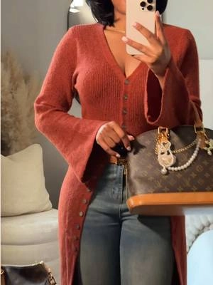 Fall time is coming 🤭. Which means cozy cloths .  #ttsfashionfinds #cardigan #sweaterweather #fallfashion 