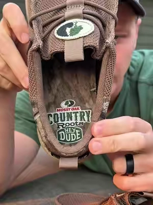 HEYDUDE mossy oak slip ons #heydude #mossyoak #camo #bluecollar 