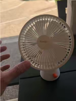 Now this is awesome! This is the FANTTIK table fan you have to see to believe! Absolutely awesome? @Fanttik #kahladeals #tiktokshopcreatorpicks 