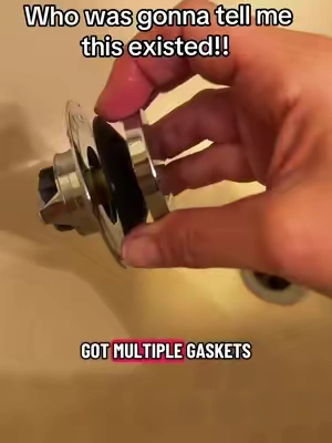 I haven’t taken a bath in this tub in years! @Hibbent store #bathtubstopper #sinkstopper #showerdrain #tubstopper #tiktokshopcreatorpicks 