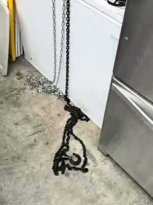 Lift heavy loads with confidence. The VEVOR Hand Chain Hoist delivers strong pulling power, smooth operation, and reliable performance for garages, shops, and job sites. #tiktokshop #VEVOR #tools #lifting #workshop