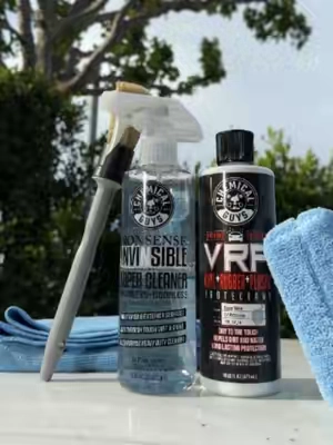 Bring back the deep black shine of rubber, vinyl, and plastic while protecting against UV rays, cracking, and fading! #ChemicalGuys #DetailingLife #CarDetailing #beforeafter #ShinyCar