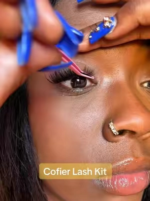 The kit last 4ever and it includes everything you need from tweezers, Q-tips, eyelash curler, even comes with pictures and instructions on how to get the perfect placement. Cofier has won my heart ❤️ #tiktokshopcreatorpicks #diylashesathome #cofierlashes #lashextensions #diylashextensions 