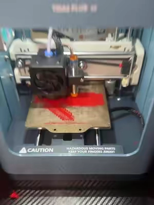 Omgahhh they’re having so much fun with this 3-D printer I can’t wait to see what they come up with Next 