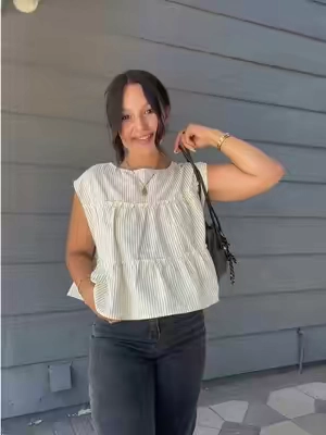 #cutetop #summertop #momfit #momootd #flowytop 